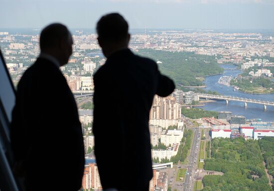 Рабочая поездка президента Владимира Путина в Санкт-Петербург