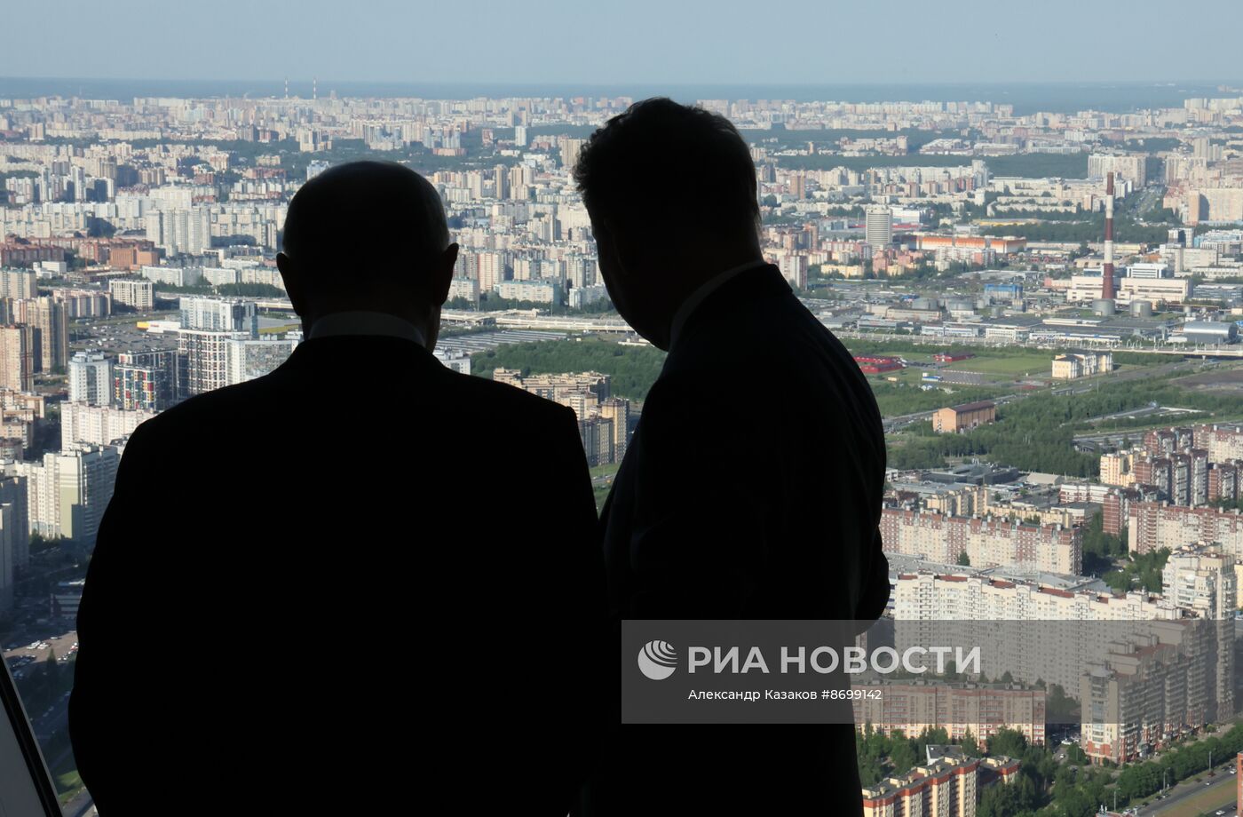 Рабочая поездка президента Владимира Путина в Санкт-Петербург