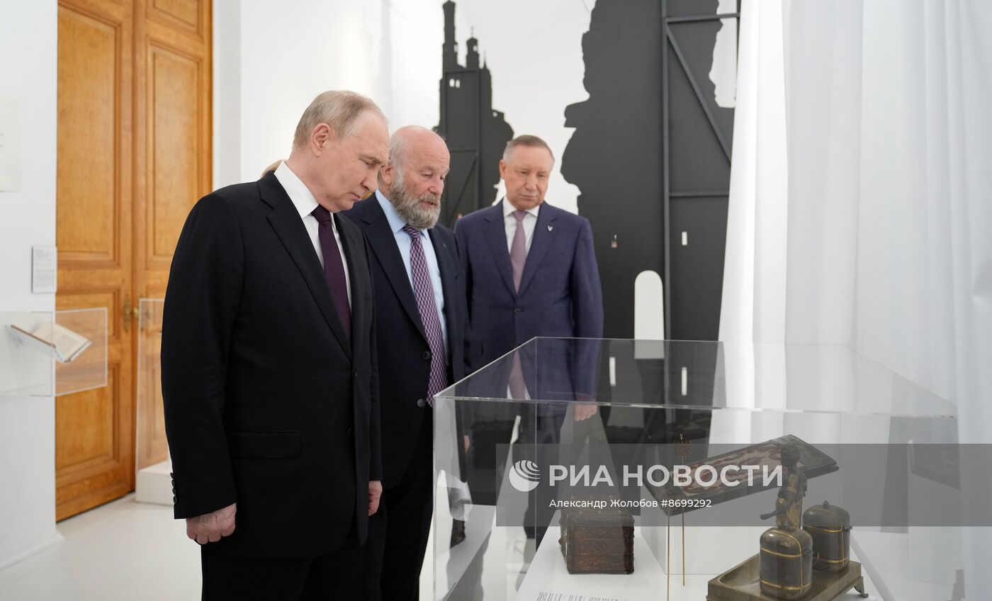 Рабочая поездка президента Владимира Путина в Санкт-Петербург
