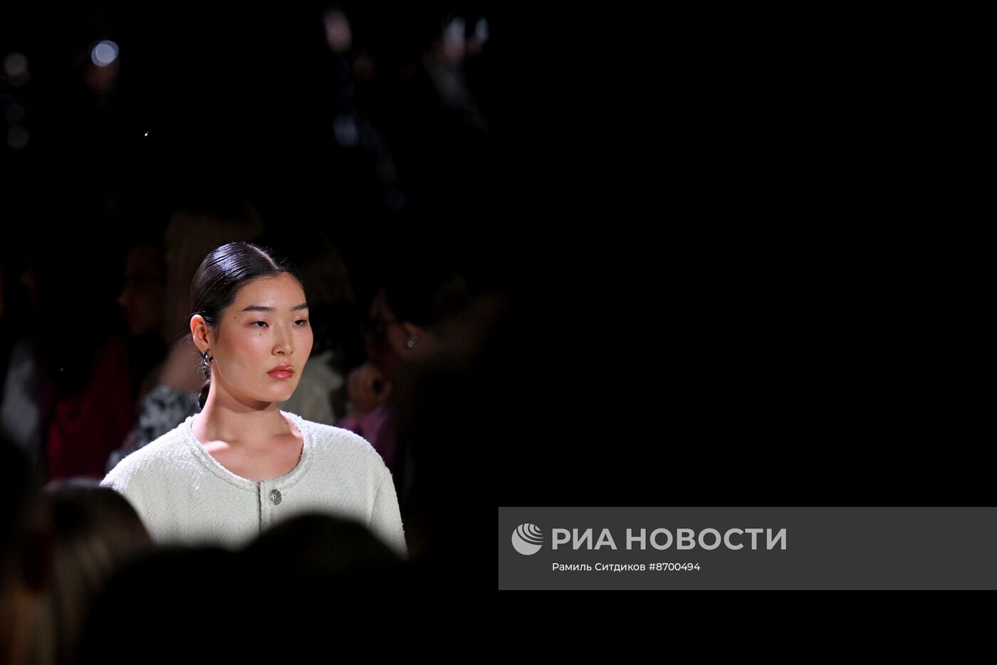 Модный показ на Патриарших прудах