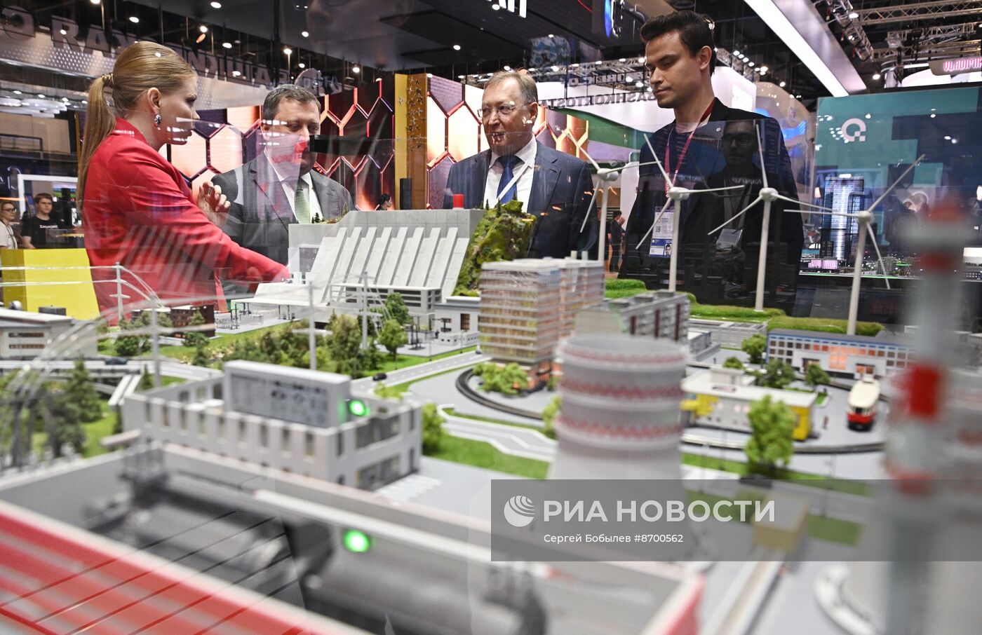 Работа ПМЭФ-2024