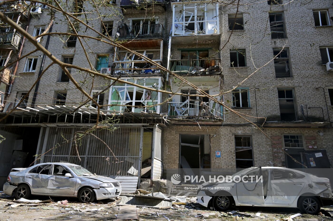 Последствия обстрела Луганска со стороны ВСУ