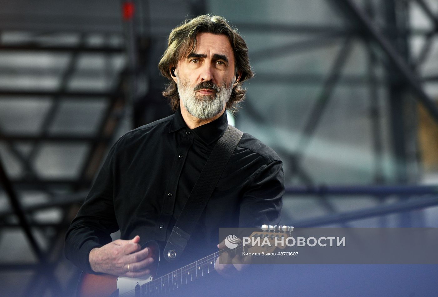 Концерт на Дворцовой площади в рамках ПМЭФ-2024