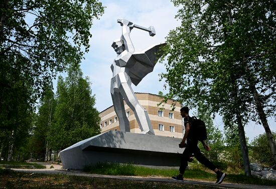 Города России. Тында