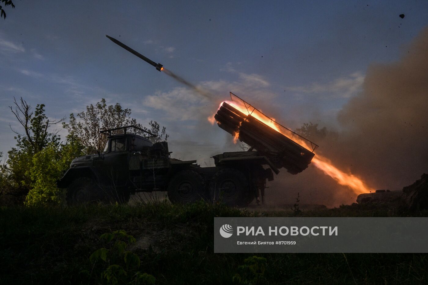 Боевая работа реактивной артиллерии ВС РФ на Артемовском направлении