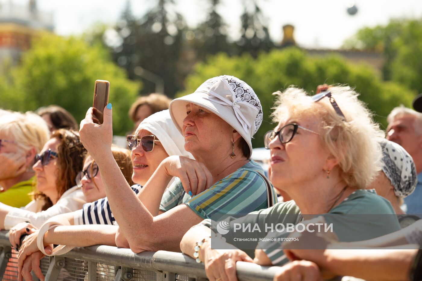 Выставка "Россия". Национальный праздник "Гербер"