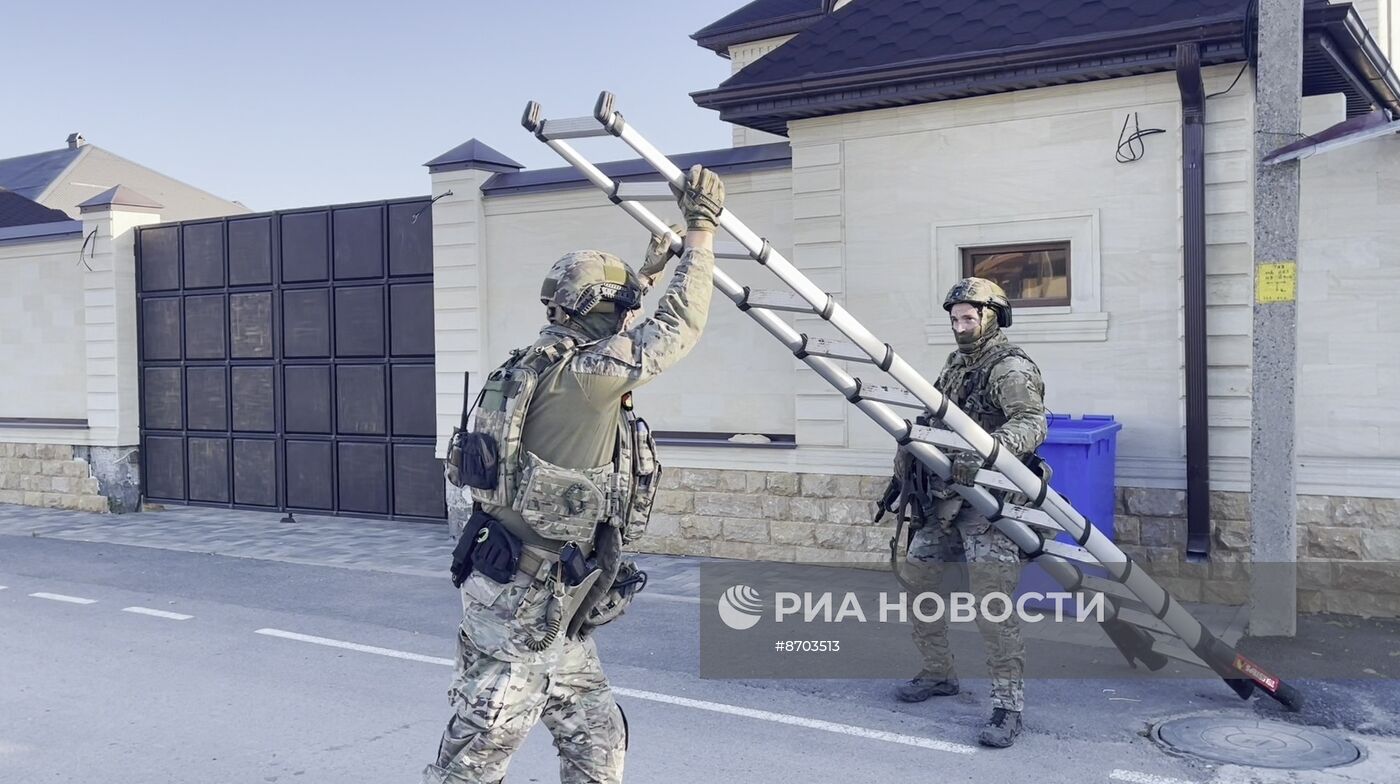 В КЧР задержали банду чиновников за хищение бюджетных средств в особо крупном размере