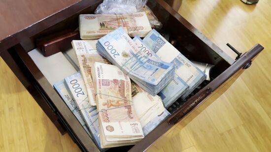 В КЧР задержали банду чиновников за хищение бюджетных средств в особо крупном размере