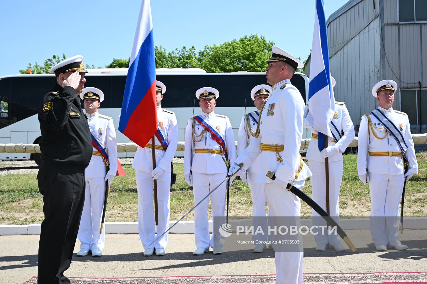 Спуск на воду малого ракетного корабля "Ставрополь"