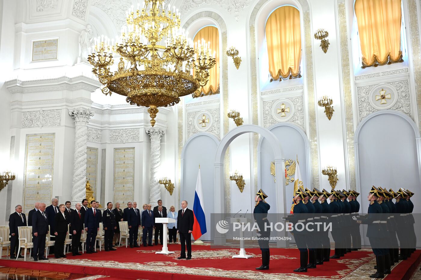 Президент Владимир Путин вручил госнаграды лауреатам государственных премий и Героям труда