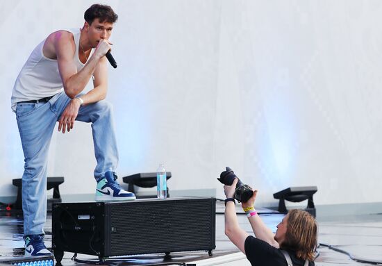 Международная выставка-форум "Россия"
Концерт "Блогеры России", главная уличная сцена
Паша Дворецкий Место: Россия, Москва. Автор: Анатолий Медведь/РИА Новости. Выставка "Россия". Концерт "Блогеры России"