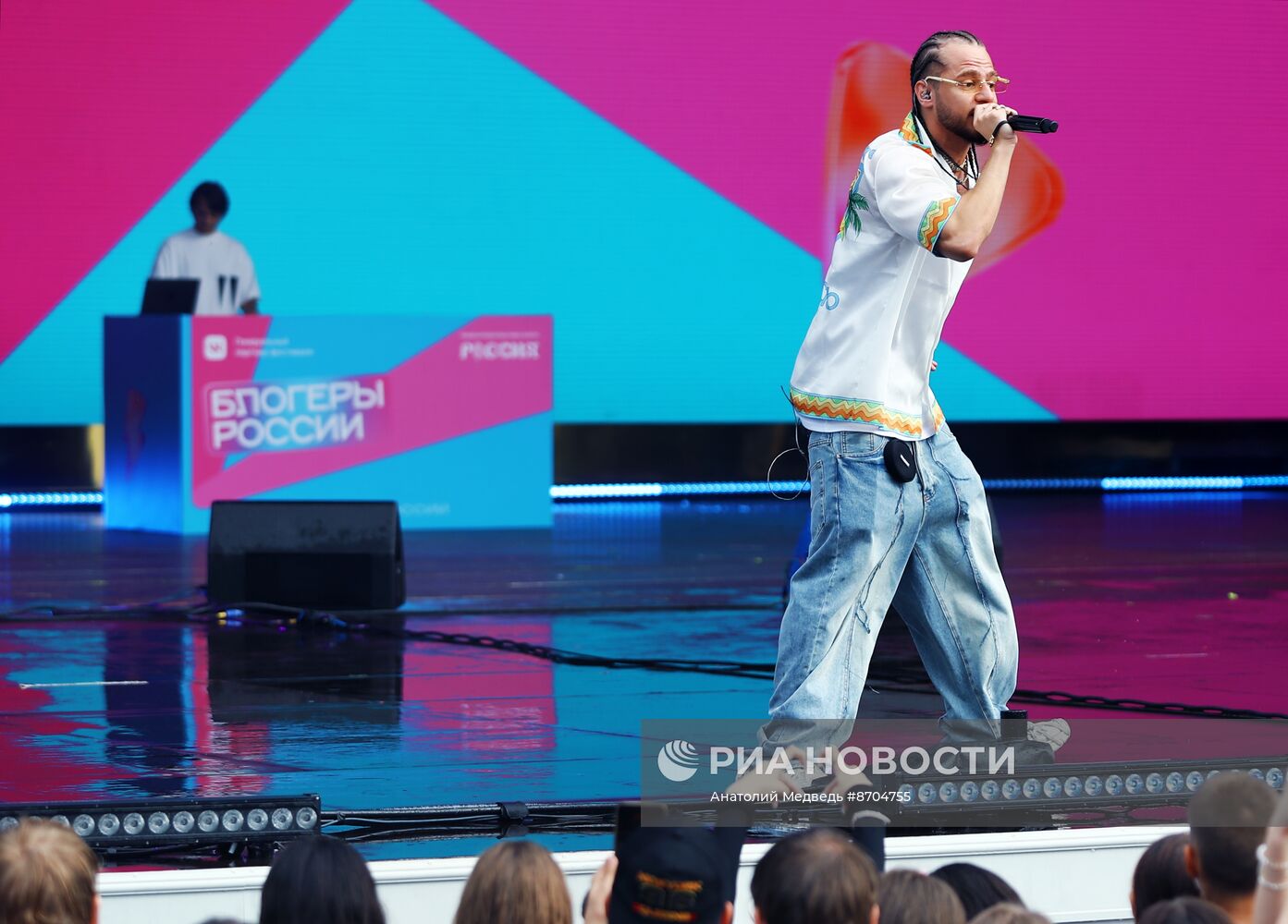 Выставка "Россия". Концерт "Блогеры России"