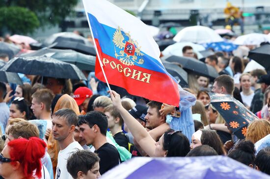 Международная выставка-форум "Россия"
Концерт "Блогеры России", главная уличная сцена Место: Россия, Москва. Автор: Анатолий Медведь/РИА Новости. Выставка "Россия". Концерт "Блогеры России"