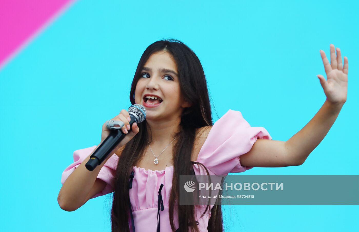 Выставка "Россия". Концерт "Блогеры России"