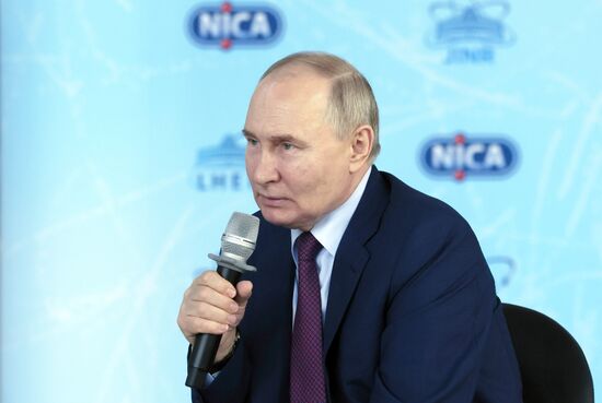 Рабочая поездка президента Владимира Путина в Московскую область