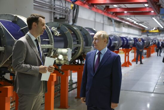 Рабочая поездка президента Владимира Путина в Московскую область