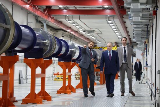 Рабочая поездка президента Владимира Путина в Московскую область