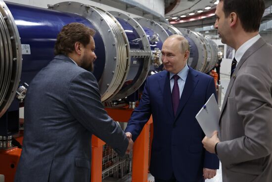 Рабочая поездка президента Владимира Путина в Московскую область