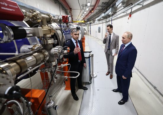 Рабочая поездка президента Владимира Путина в Московскую область