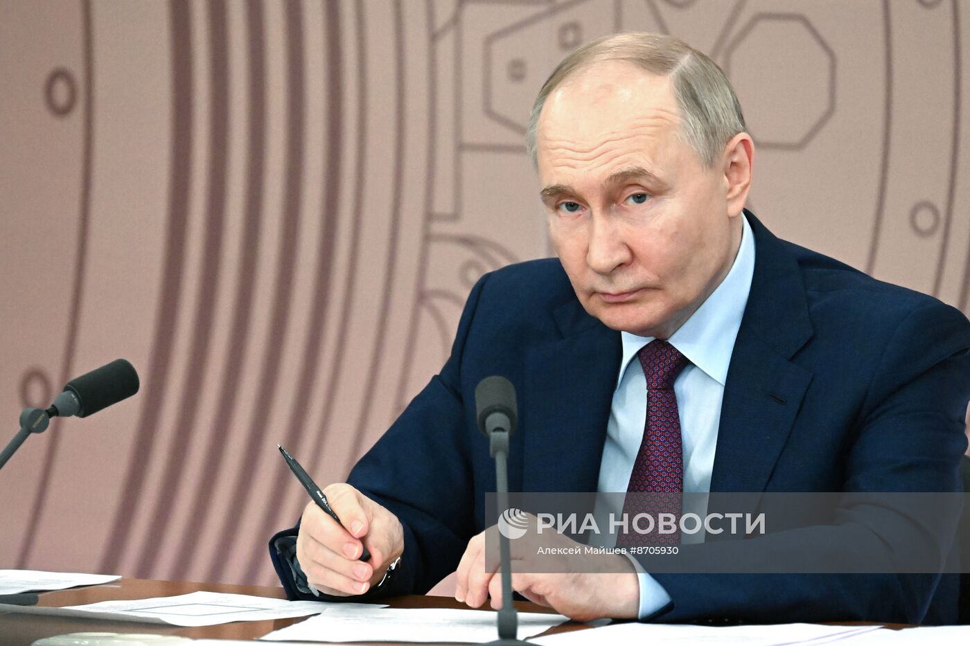 Рабочая поездка президента Владимира Путина в Московскую область