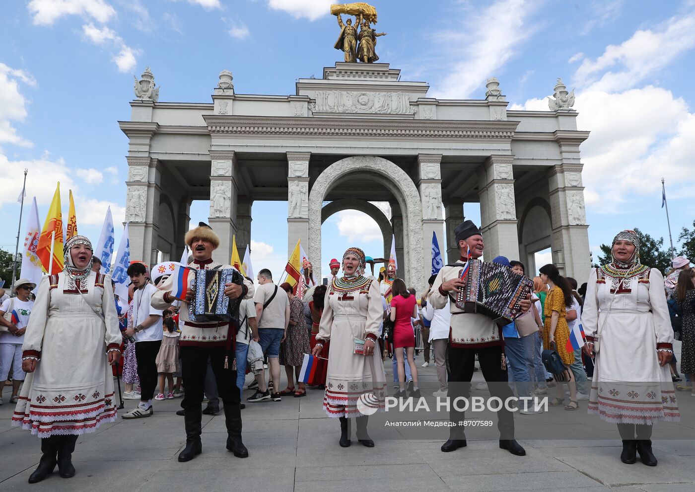 Выставка "Россия". Торжественное открытие праздника "Акатуй"