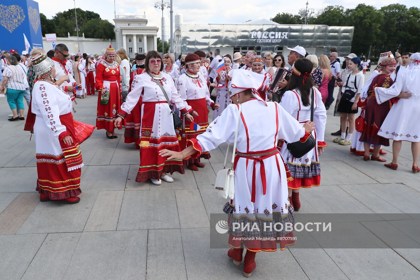 Выставка "Россия". Торжественное открытие праздника "Акатуй"