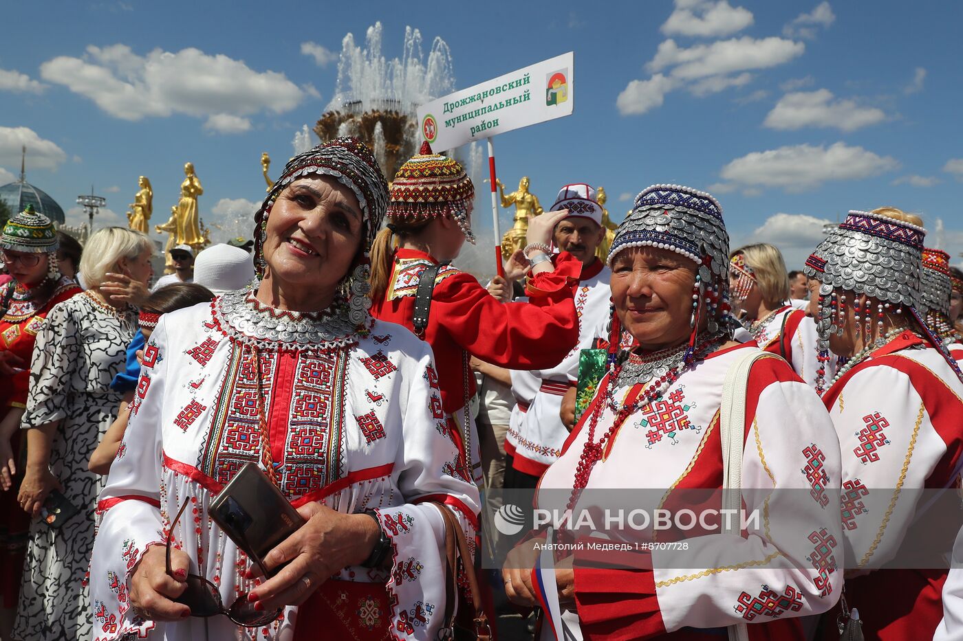 Выставка "Россия". Торжественное открытие праздника "Акатуй"