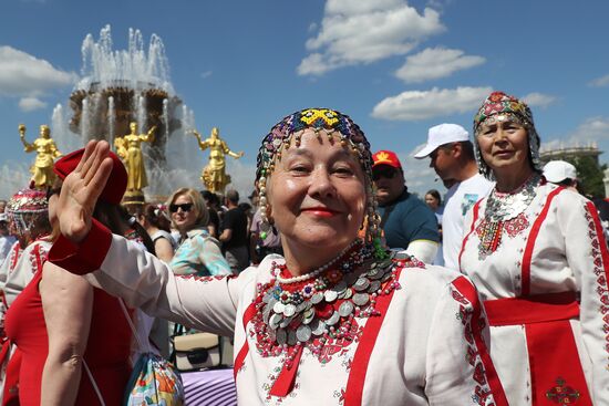 Выставка "Россия". Торжественное открытие праздника "Акатуй"