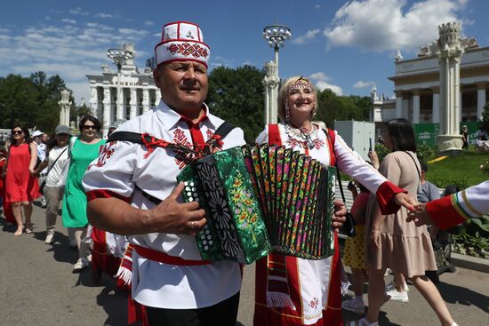 Выставка "Россия". Торжественное открытие праздника "Акатуй"