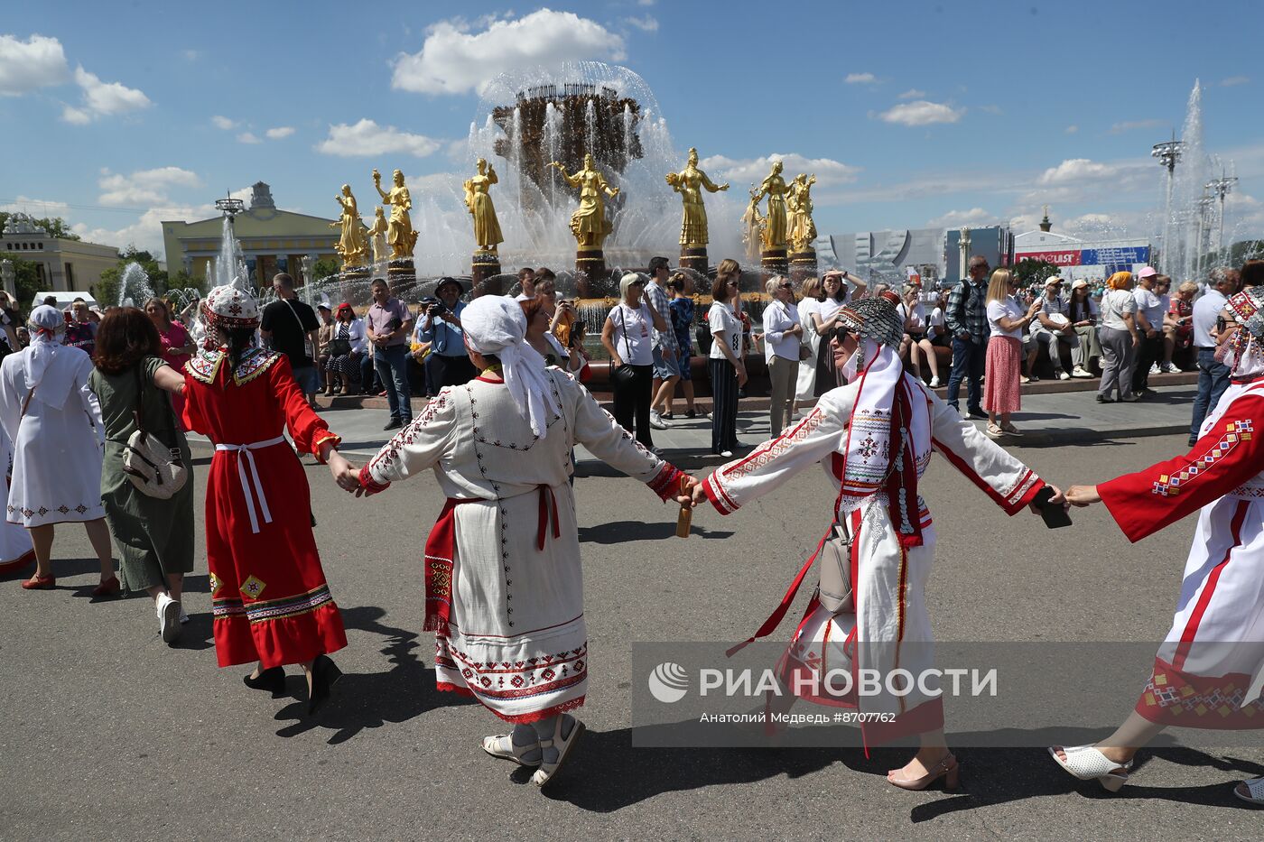 Выставка "Россия". Торжественное открытие праздника "Акатуй"