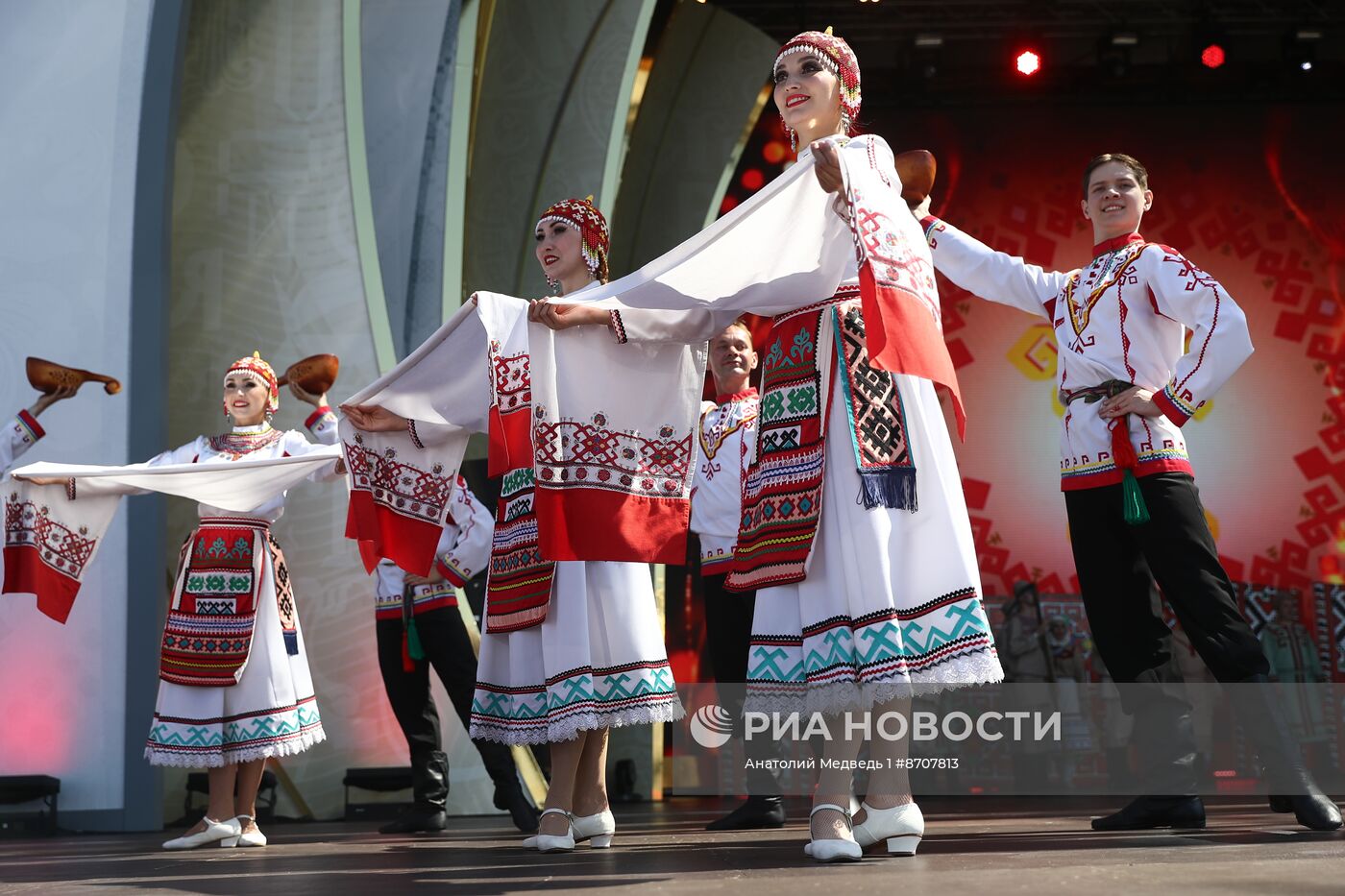 Выставка "Россия". Торжественное открытие праздника "Акатуй"