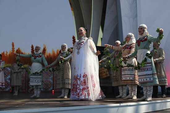 Выставка "Россия". Торжественное открытие праздника "Акатуй"
