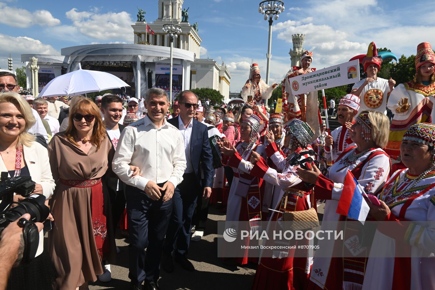 Выставка "Россия". Торжественное открытие праздника "Акатуй"