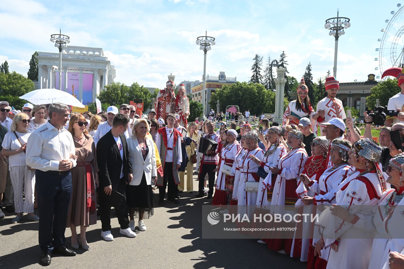 Выставка "Россия". Торжественное открытие праздника "Акатуй"