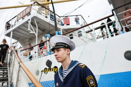 Фестиваль "Паруса мира" в Калининграде