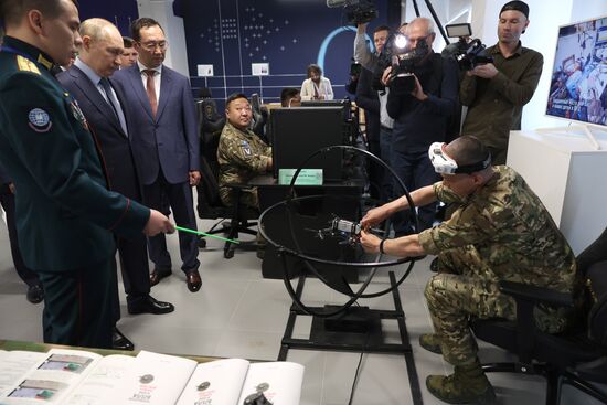 Рабочая поездка президента Владимира Путина в Якутск