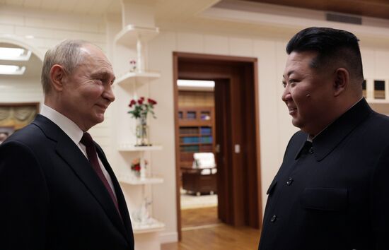 Дружественный государственный визит президента Владимира Путина в КНДР