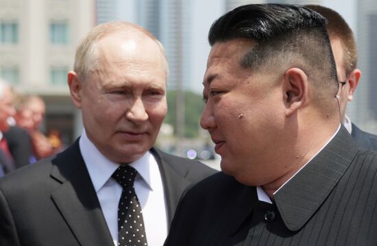 Дружественный государственный визит президента Владимира Путина в КНДР