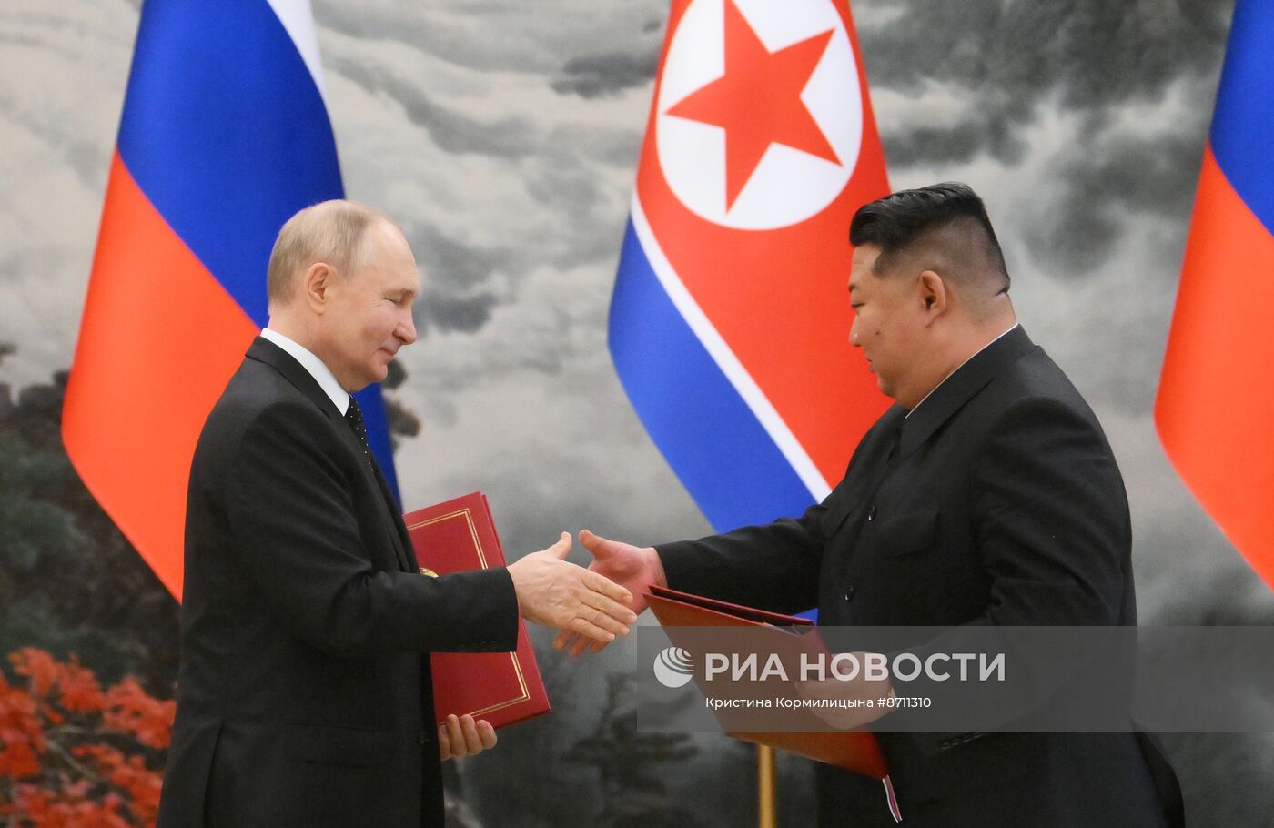 Дружественный государственный визит президента Владимира Путина в КНДР