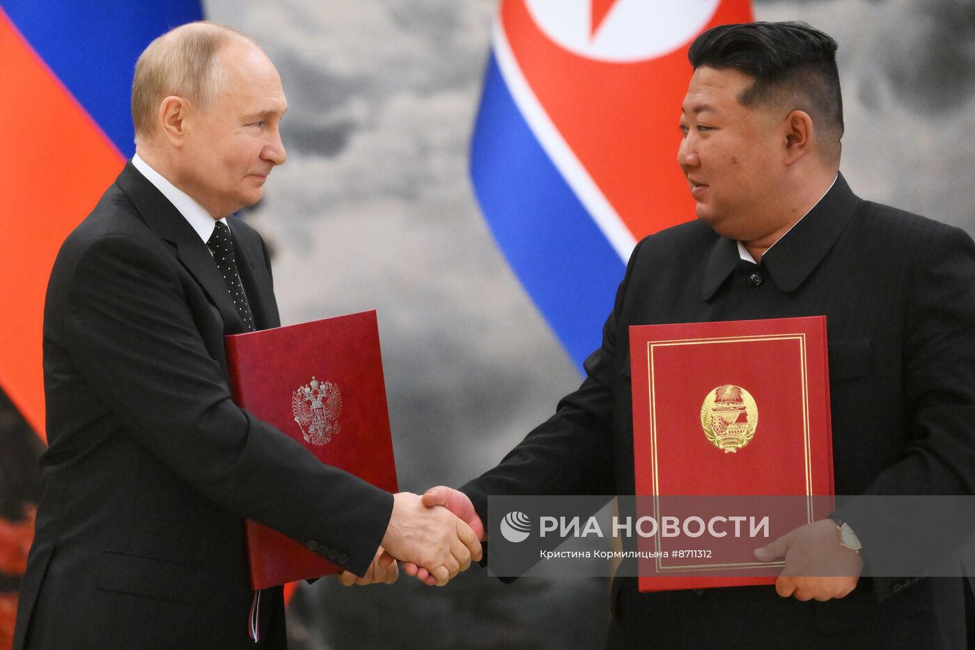 Дружественный государственный визит президента Владимира Путина в КНДР
