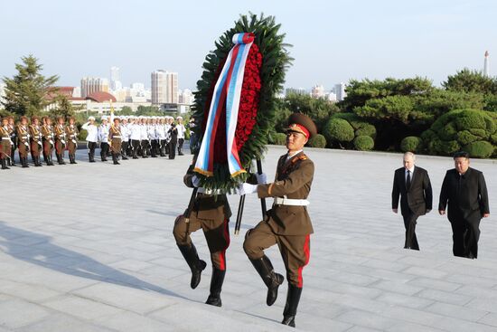 Дружественный государственный визит президента Владимира Путина в КНДР