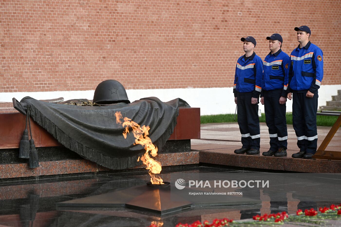 Профилактика Вечного огня в Александровском саду 