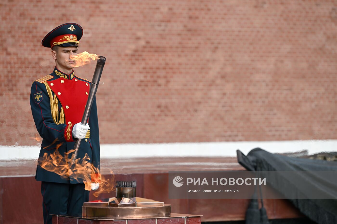 Профилактика Вечного огня в Александровском саду