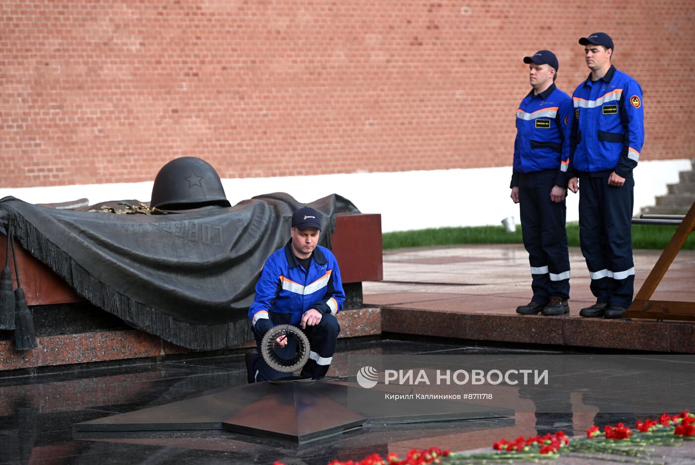 Профилактика Вечного огня в Александровском саду 