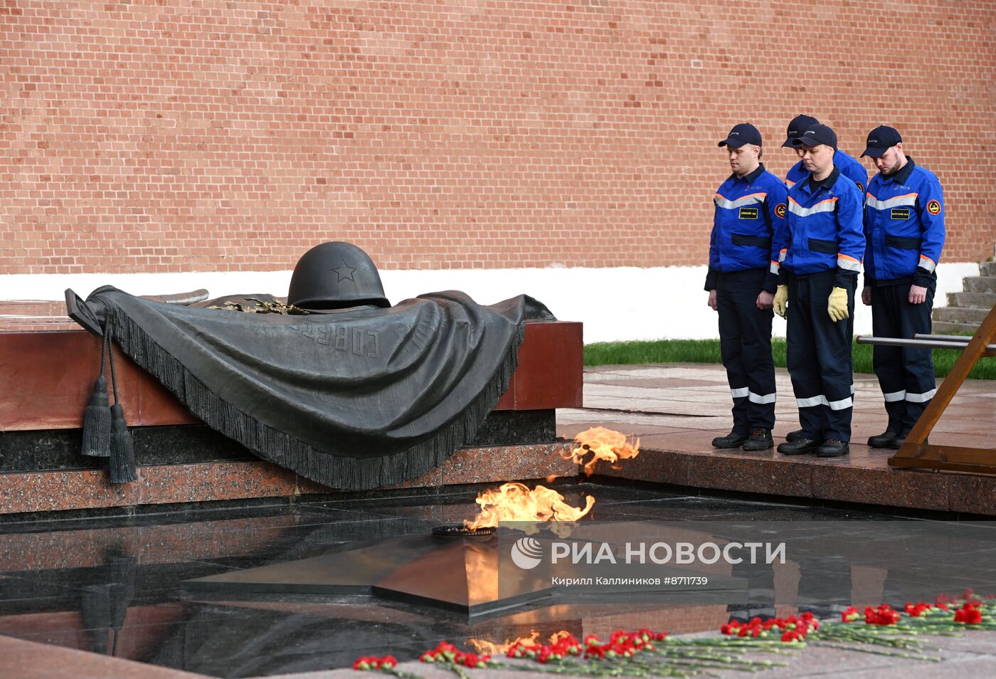 Профилактика Вечного огня в Александровском саду