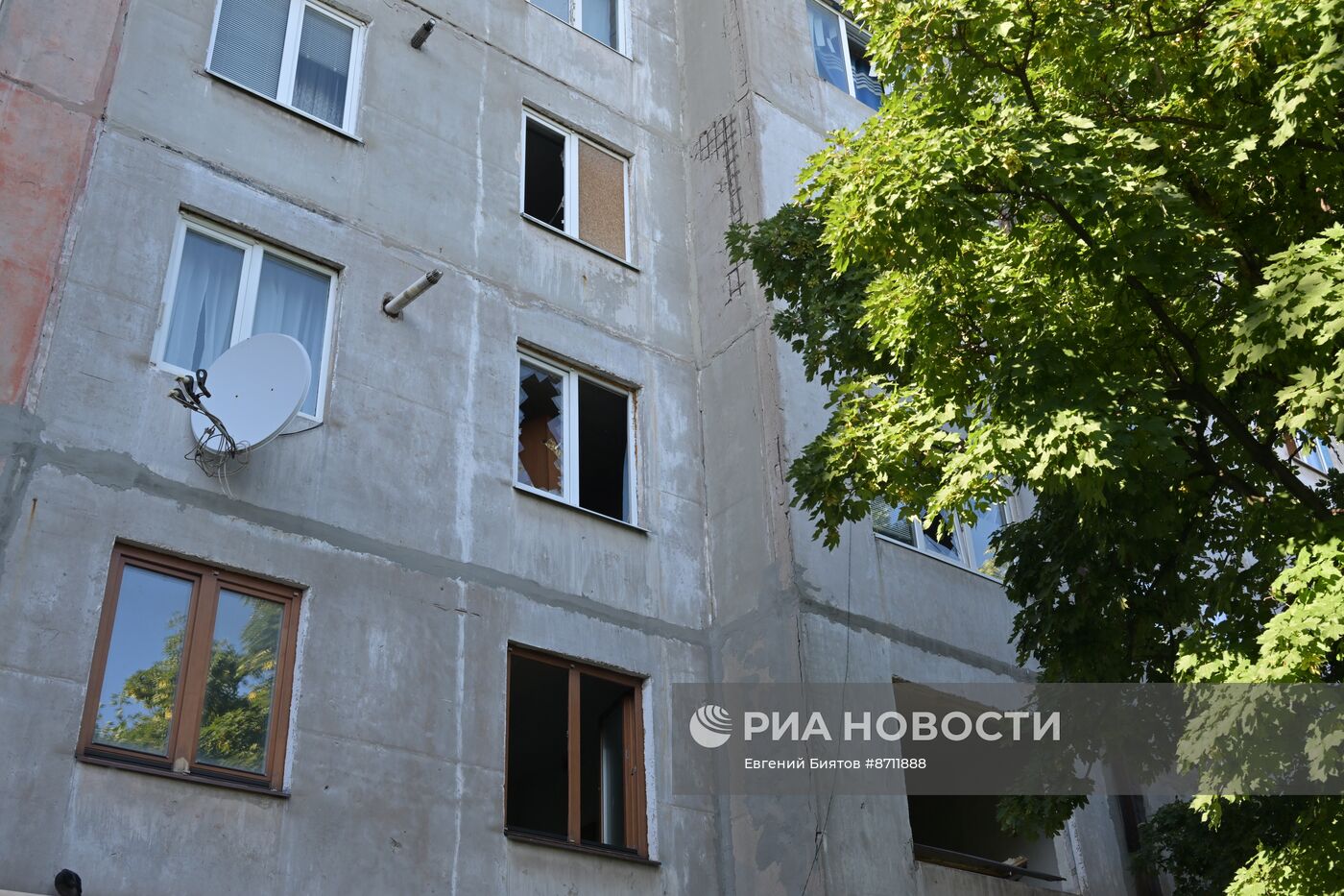 Последствия обстрела ВСУ Первомайска в ЛНР