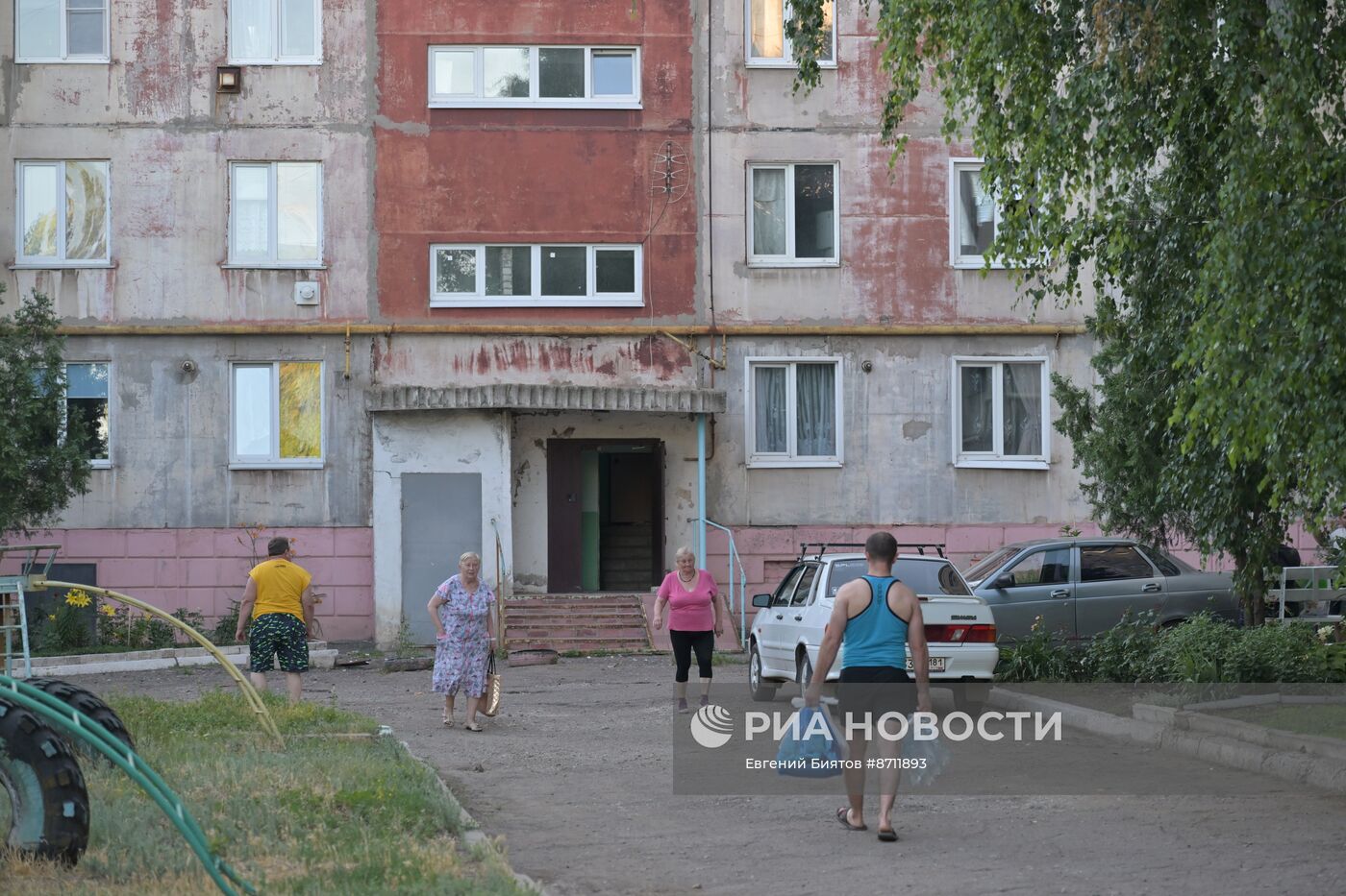 Последствия обстрела ВСУ Первомайска в ЛНР