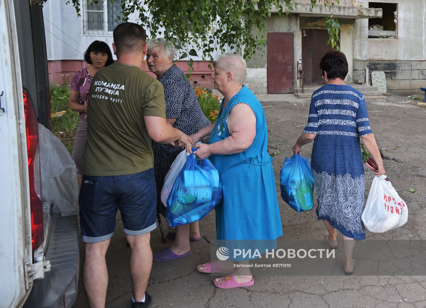 Последствия обстрела ВСУ Первомайска в ЛНР