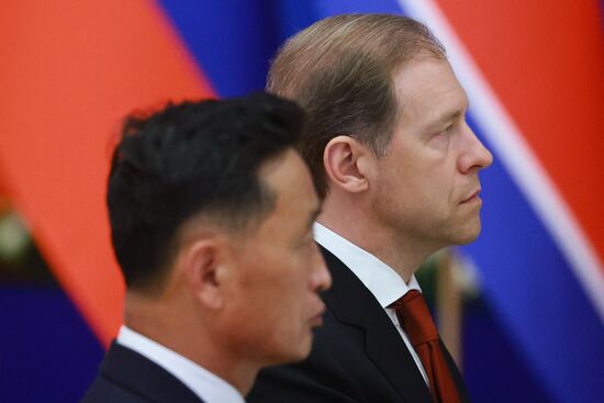 Дружественный государственный визит президента Владимира Путина в КНДР