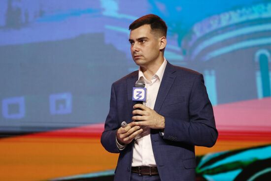 Выставка "Россия". Презентация круглогодичного молодёжного образовательного центра "ГосСтарт"